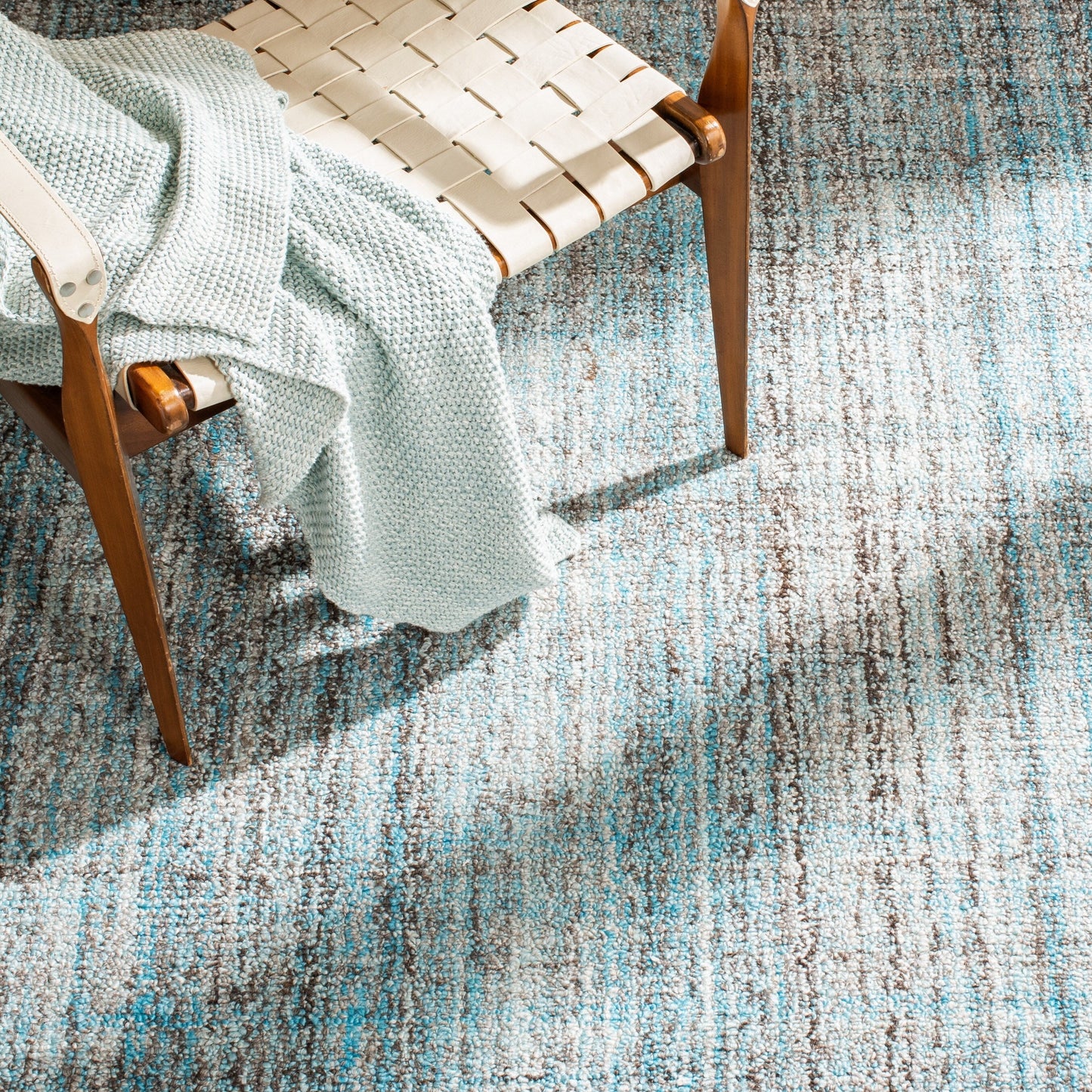 Tappeto moderno in viscosa corallo astratto fatto a mano SAFAVIEH