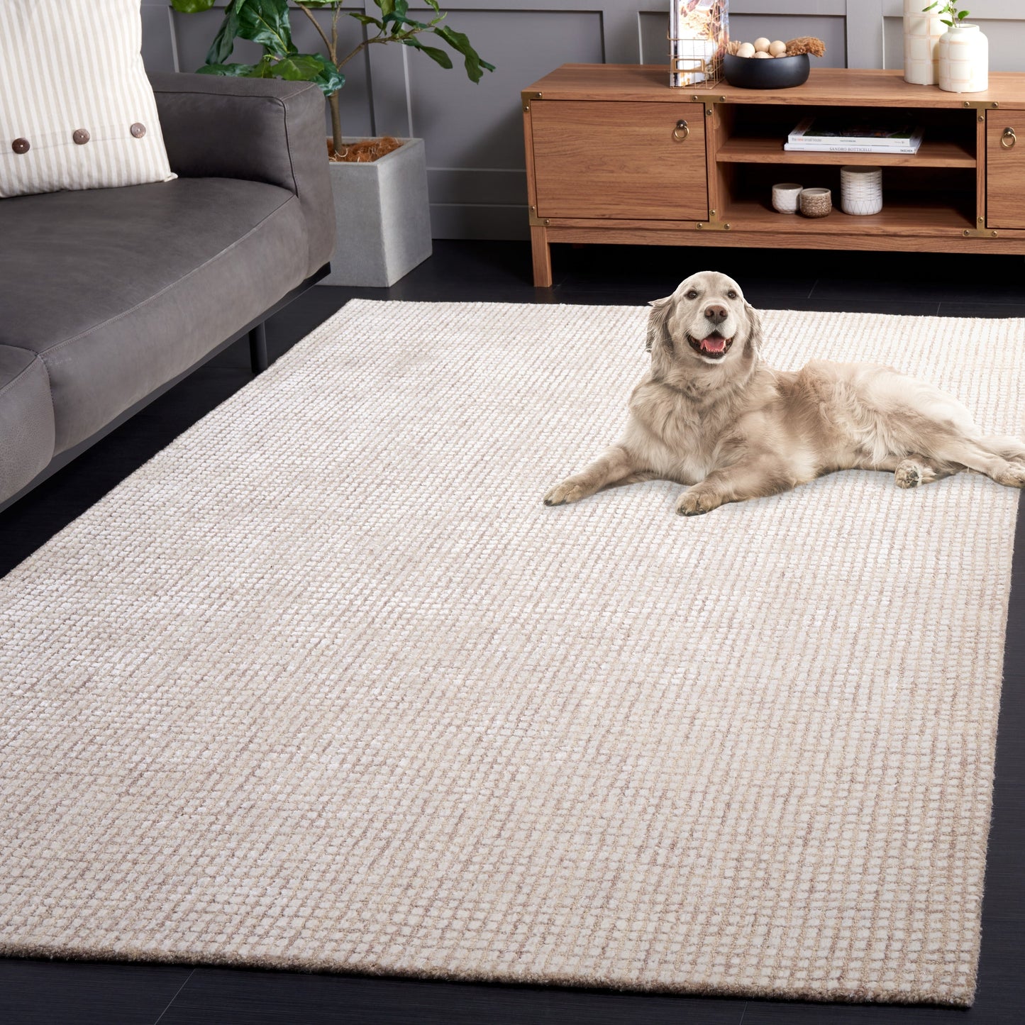 Tappeto moderno in viscosa Marikka astratto fatto a mano SAFAVIEH