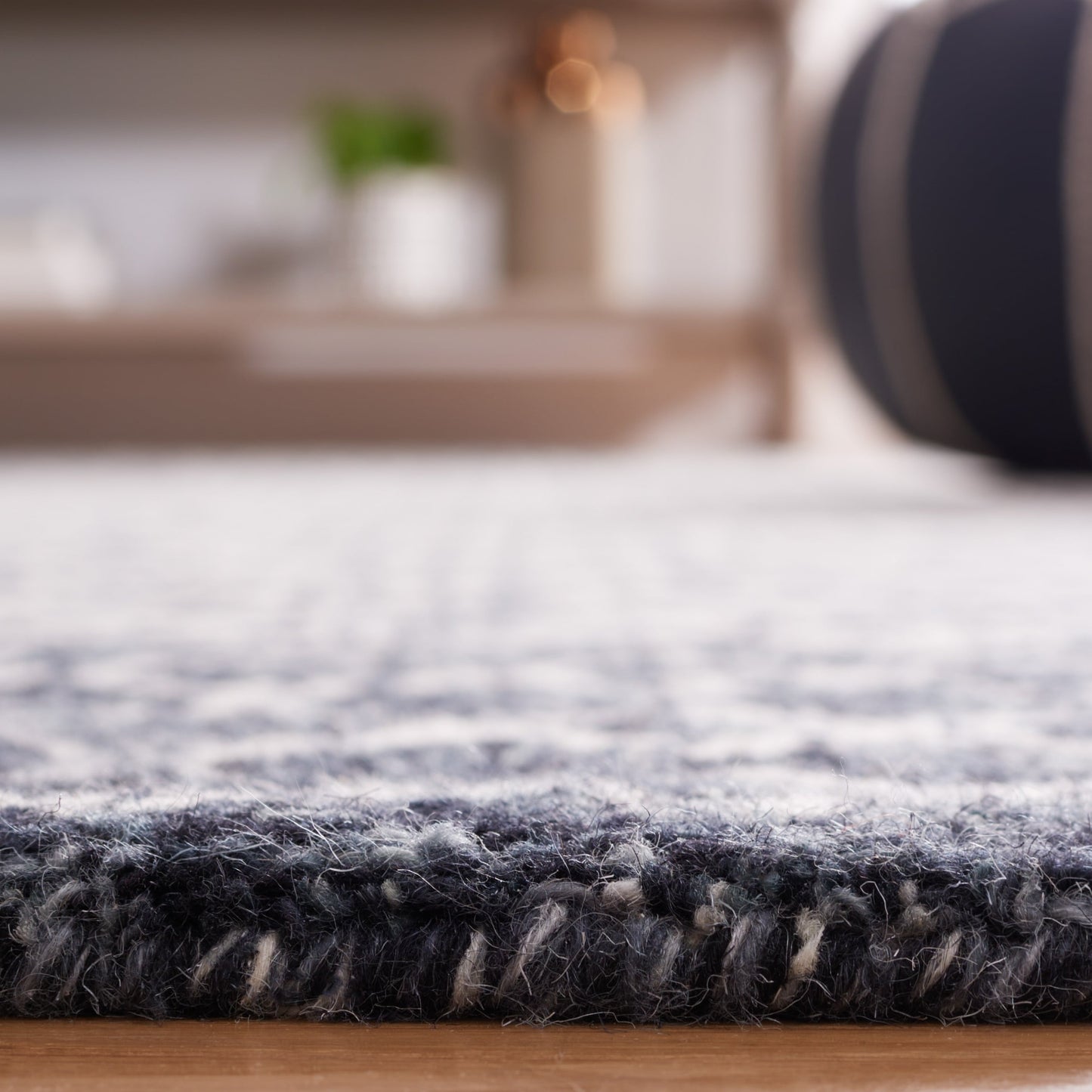 Tappeto moderno in lana Suhad astratto fatto a mano SAFAVIEH