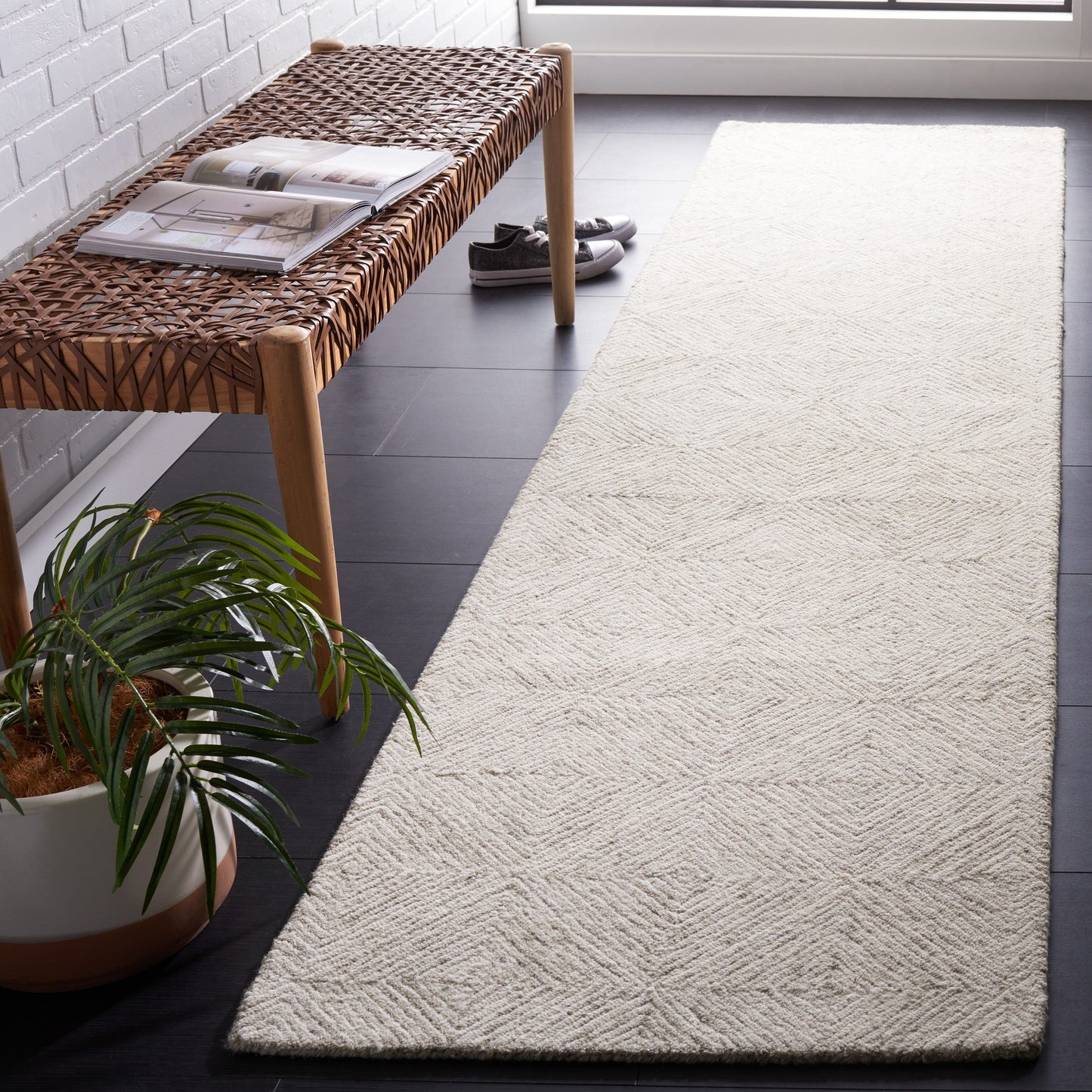 Tappeto moderno in lana Yoshiya astratto fatto a mano SAFAVIEH