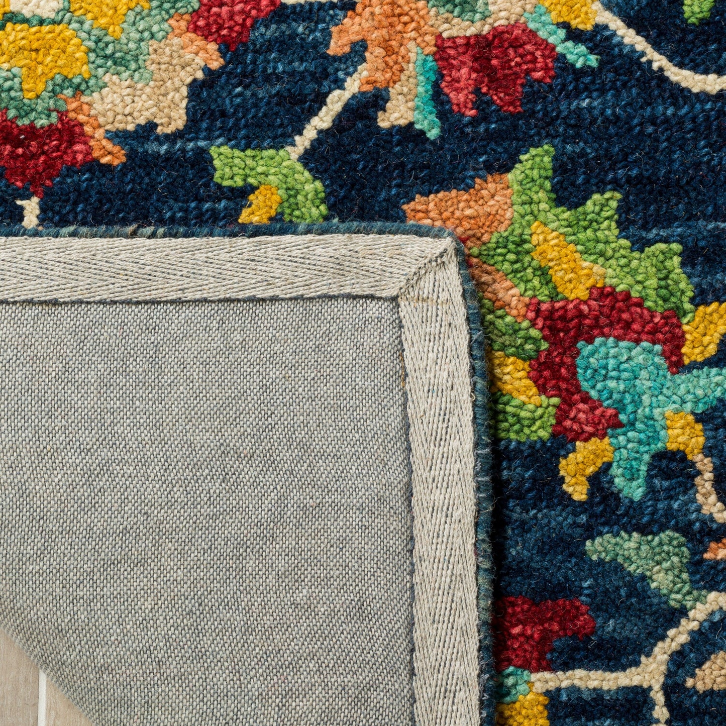 Tappeto tribale in lana boho Aspen Guldeniz fatto a mano SAFAVIEH