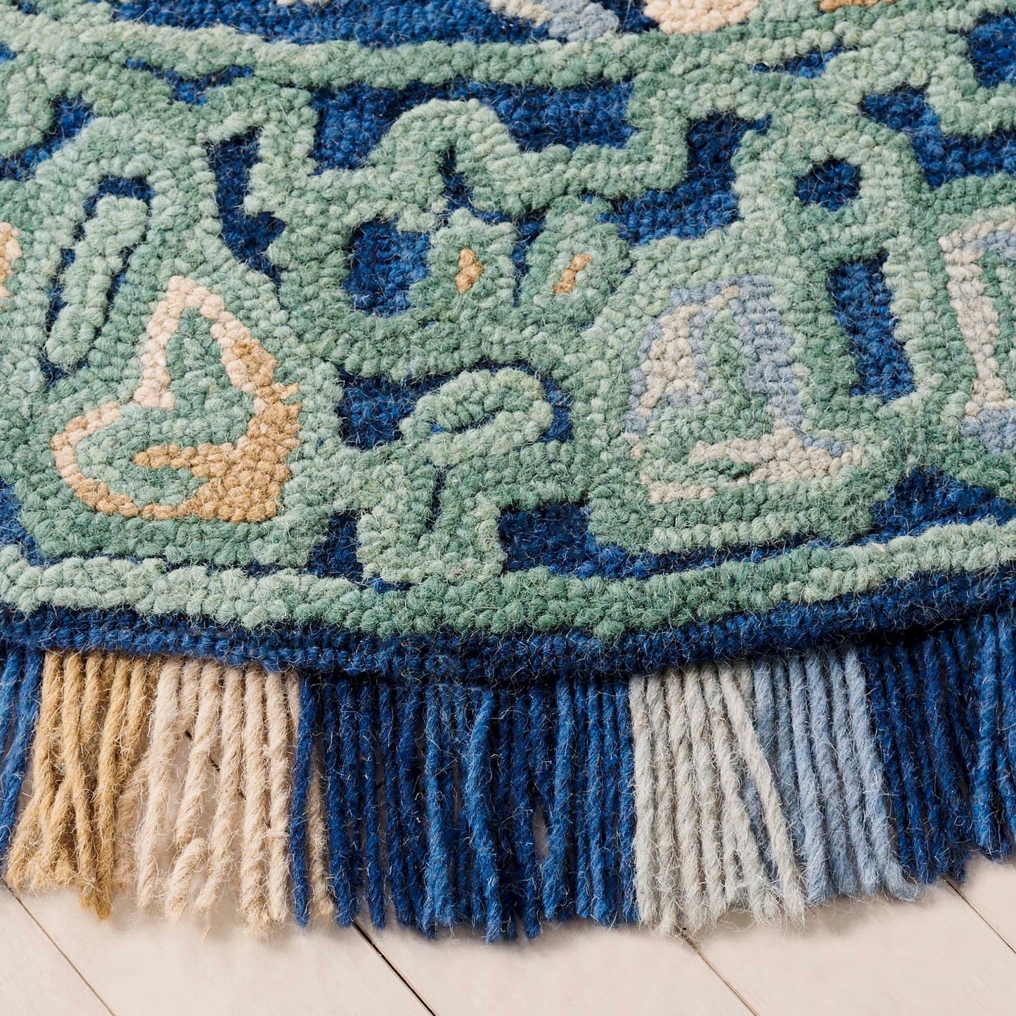 Tappeto in lana floreale Blossom Porzia fatto a mano SAFAVIEH