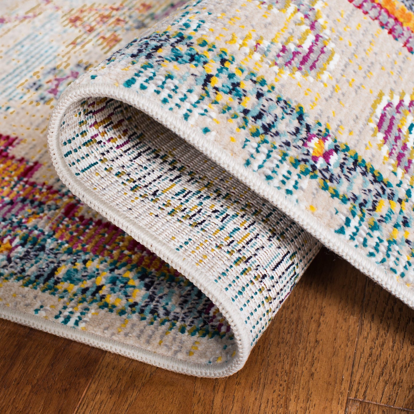 SAFAVIEH, tappeto a medaglione vintage Boho in cristallo Naimat