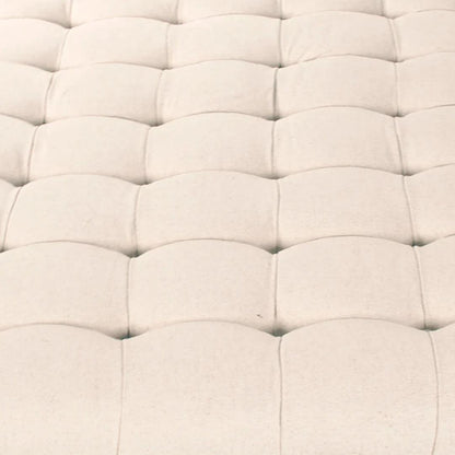 Pouf trapuntato bianco sporco in stile shabby chic