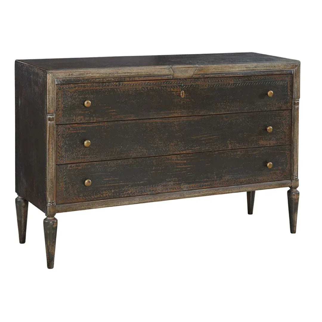 Cassettiera italiana a tre cassetti con foglia incisa