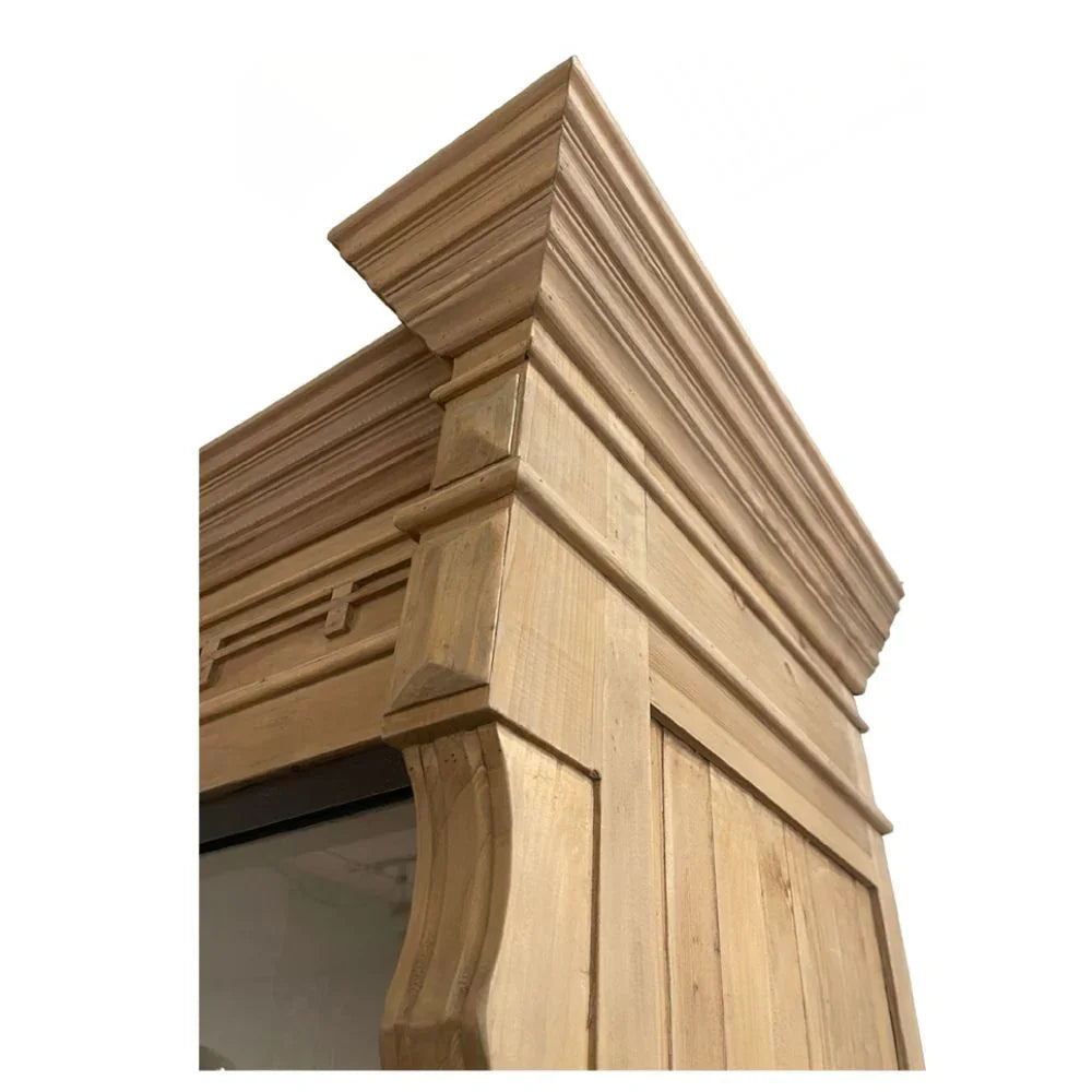 Mobiletto in legno con pannello frontale in ferro e vetro cattedrale