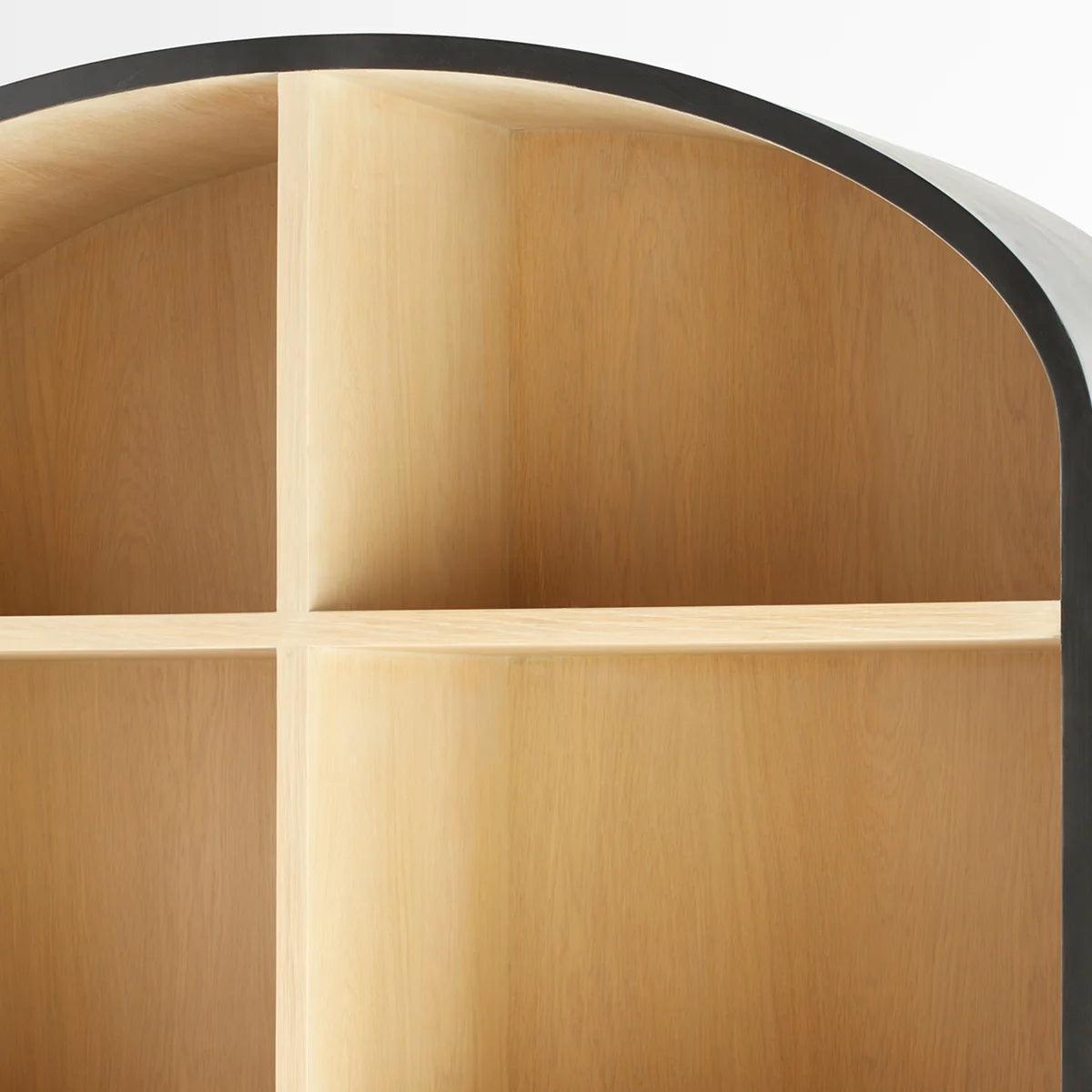 Mobiletto in rattan intrecciato ad arco