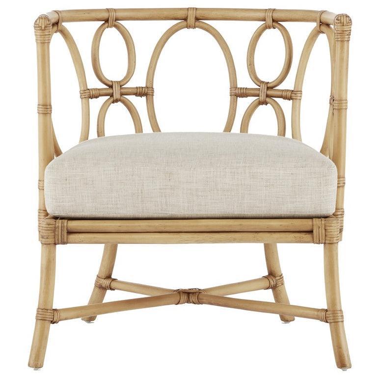 Poltrona in rattan con schienale curvo