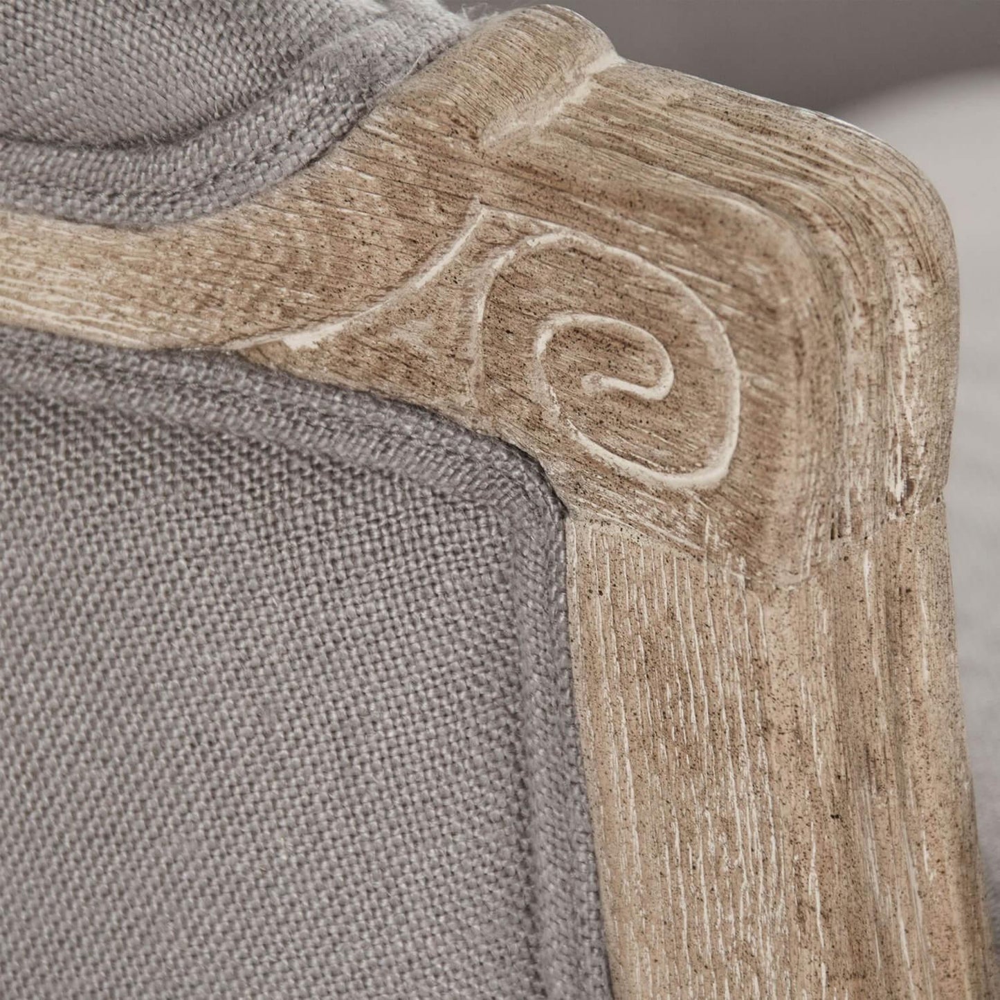 Sedia Maison Love con parte superiore curva