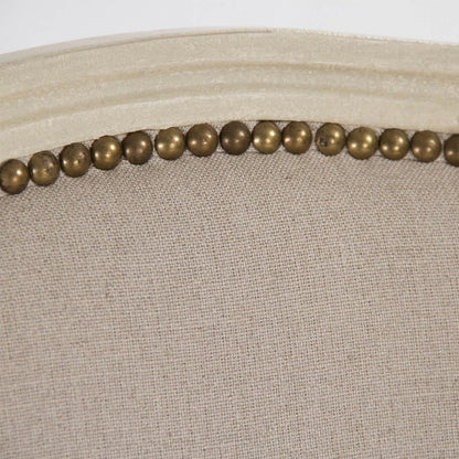 Sedie francesi shabby con borchie laterali