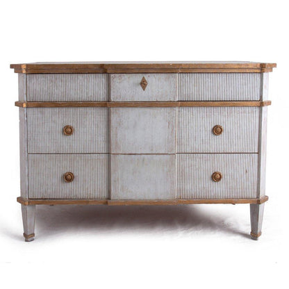 Cassapanca dorata Chateau Vannes