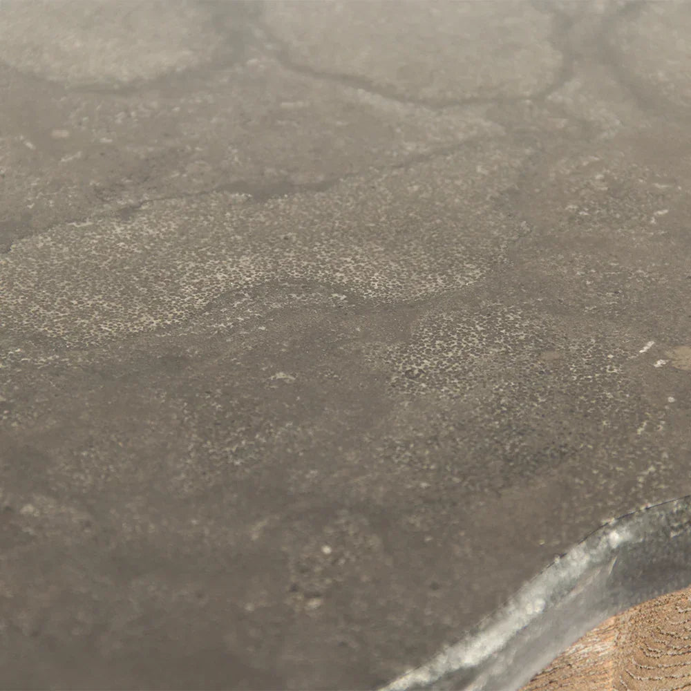 Cassettiera in rovere grigio con piano in pietra