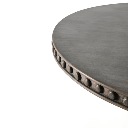 Tavolo da pranzo moderno con borchie in legno grigio