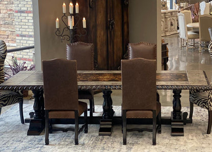 Tavolo da pranzo in legno scuro Pamplona