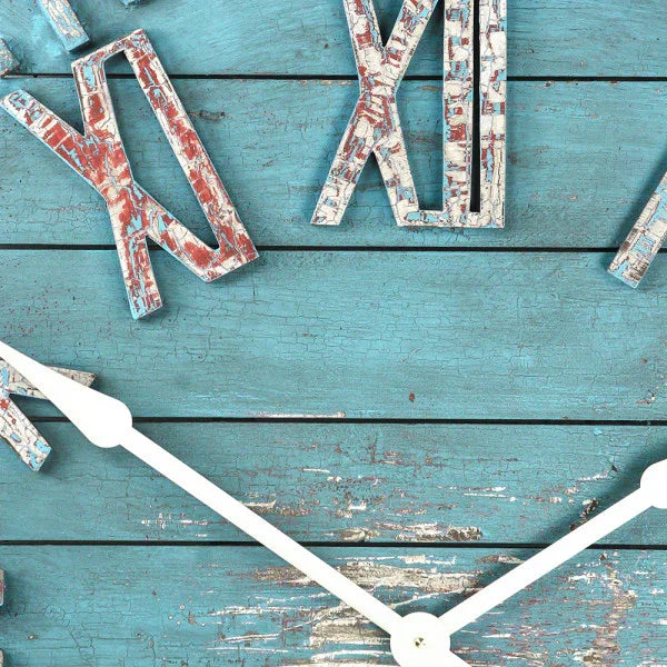 Orologio vintage blu costiero invecchiato