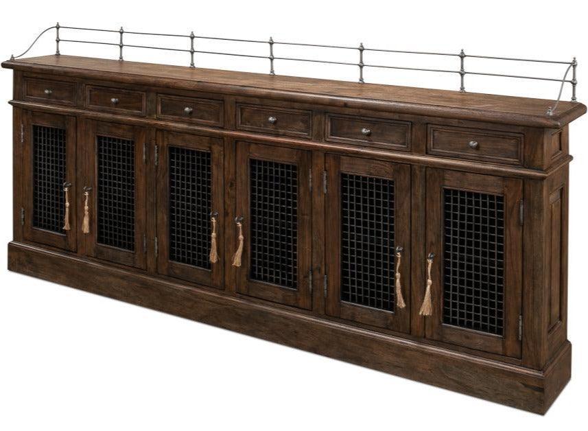 Buffet rustico con porta a rete in stile fattoria