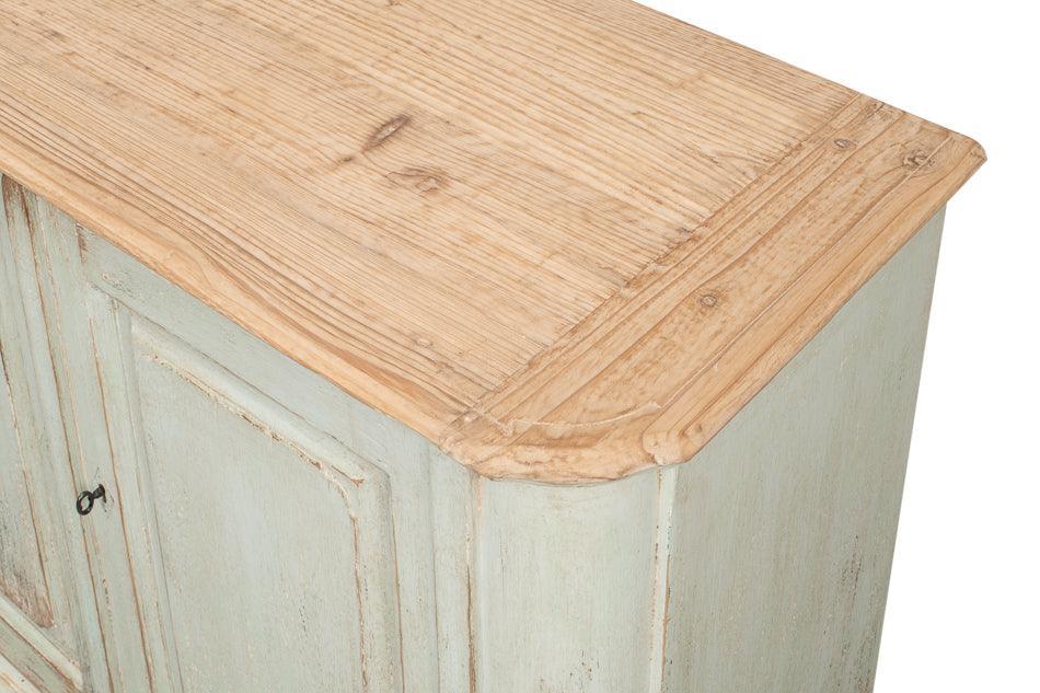 Credenza in stile fattoria con piano in legno di salvia