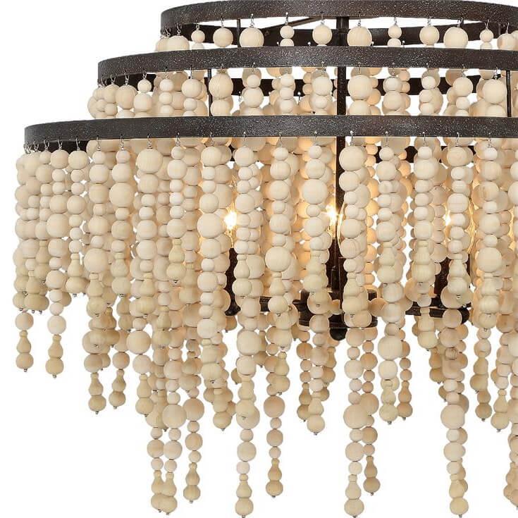 Lampadario a più livelli con perline in stile boho e papavero