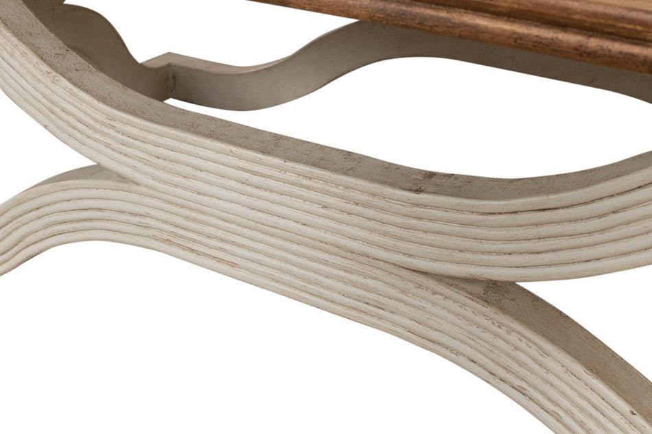 Tavolino da caffè con base ondulata e piano in legno