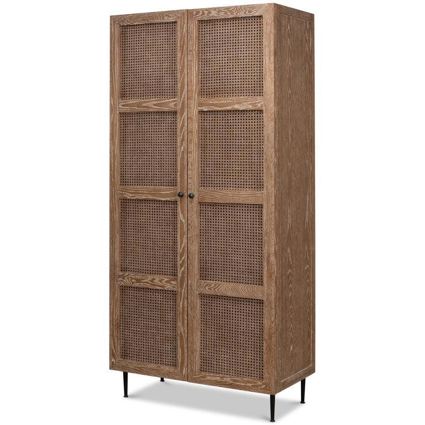 Armadio con anta in canna invecchiata