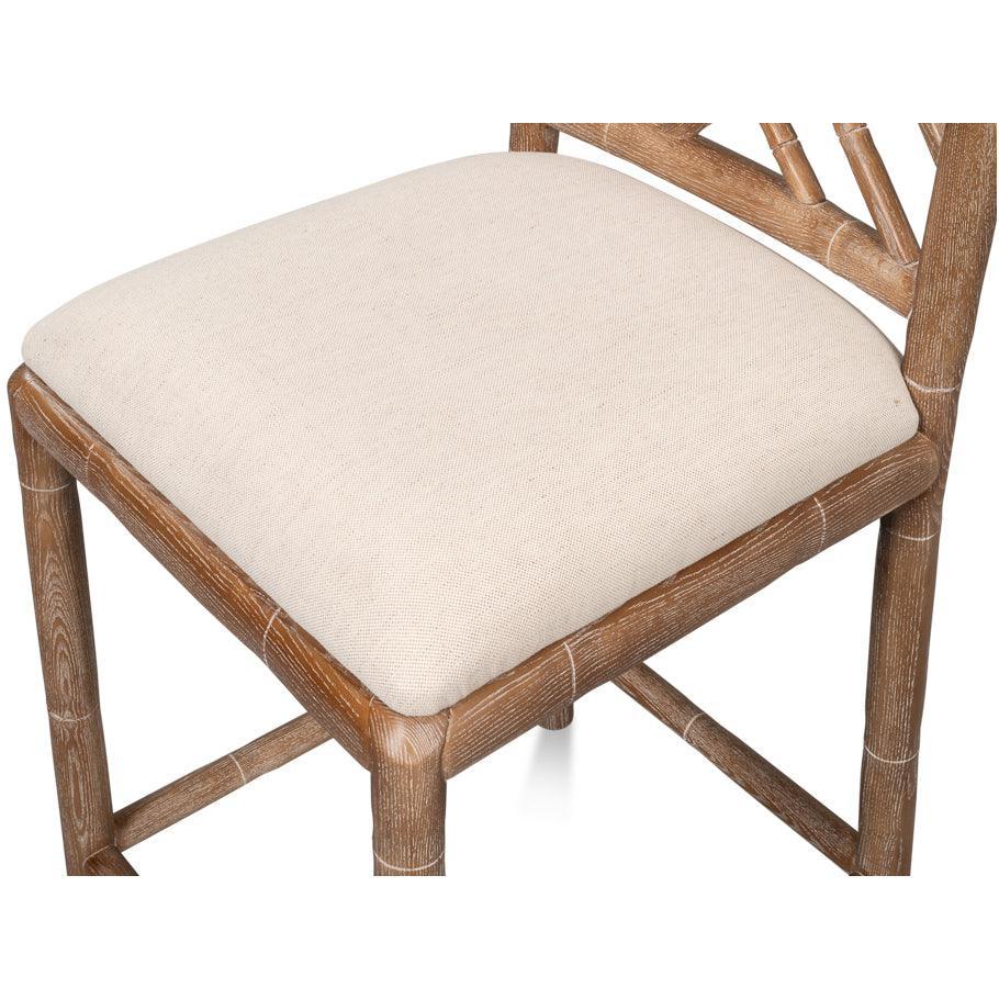 Sgabello da bar in legno di bambù intagliato